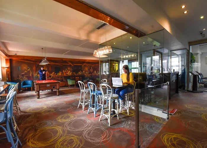 Kinlay Hostel Eyre Square - Best Hostel In Ireland 2025 Galway